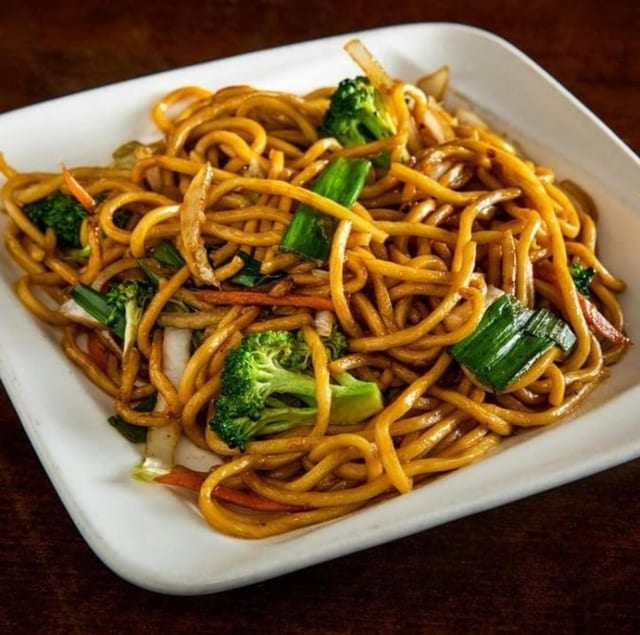 Lo Mien Noodles.